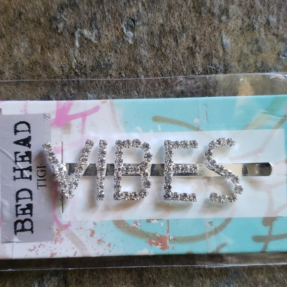 Bed Head Vibes Hair Clip - Picture 3 of 5